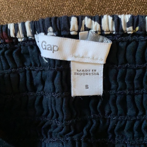 Gap Top Womens Size Small - Picture 3 of 3